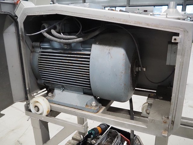 Simo - afbeelding 11 van  13