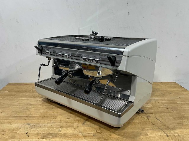 Simonelli - appia 2 - espressomachine - afbeelding 1 van  8