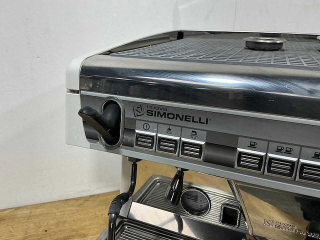 Simonelli - appia 2 - espressomachine - afbeelding 4 van  8