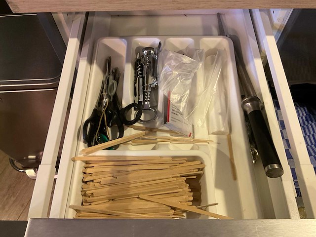 Simple human, kenwood divers kantine gerei - afbeelding 19 van  22
