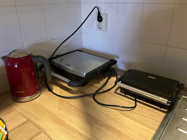 Simple human, kenwood divers kantine gerei - afbeelding 20 van  22