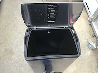 Simplehuman pendaal afvalbak - afbeelding 1 van  1