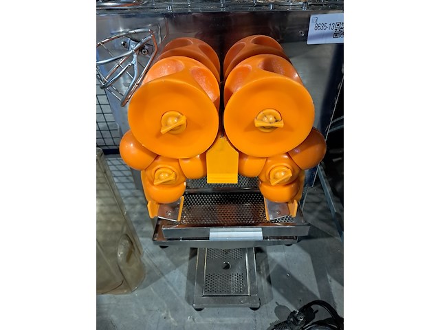 Sinasappel pers, maxima, maj-25 - afbeelding 2 van  11