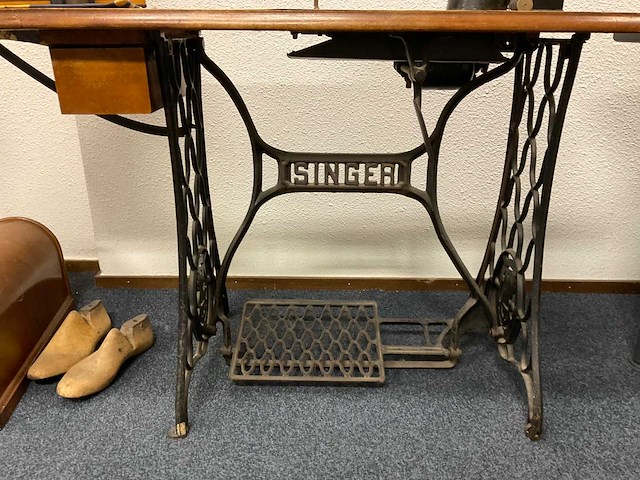 Singer 15 nostalgische naaimachine - afbeelding 7 van  8