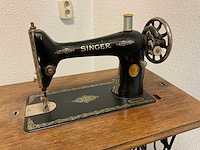 Singer 66 nostalgische naaimachine - afbeelding 2 van  6
