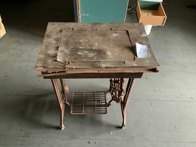 Singer antieke naaimachine - afbeelding 1 van  2