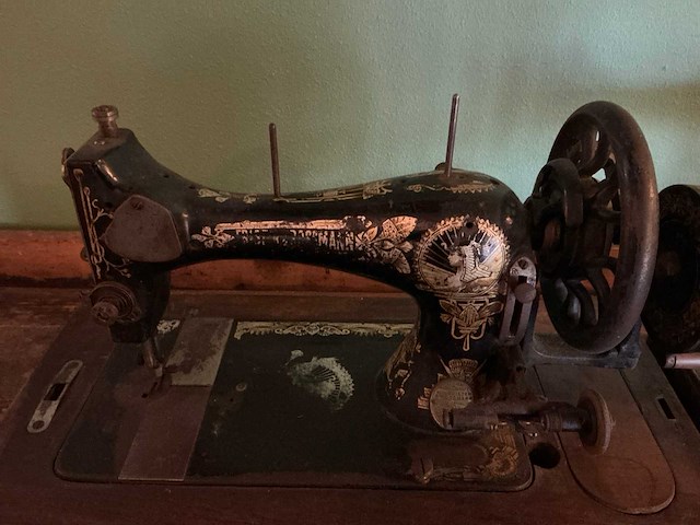 Singer naaimachine (2x) - afbeelding 6 van  6