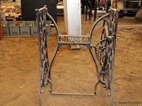 Singer naaimachine onderstel