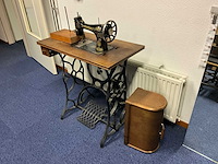 Singer nostalgische naaimachine - afbeelding 2 van  9