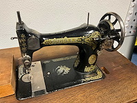 Singer nostalgische naaimachine - afbeelding 3 van  9