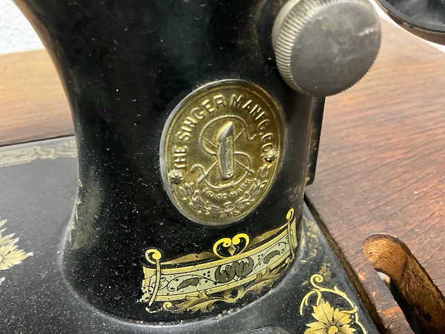 Singer nostalgische naaimachine - afbeelding 6 van  9