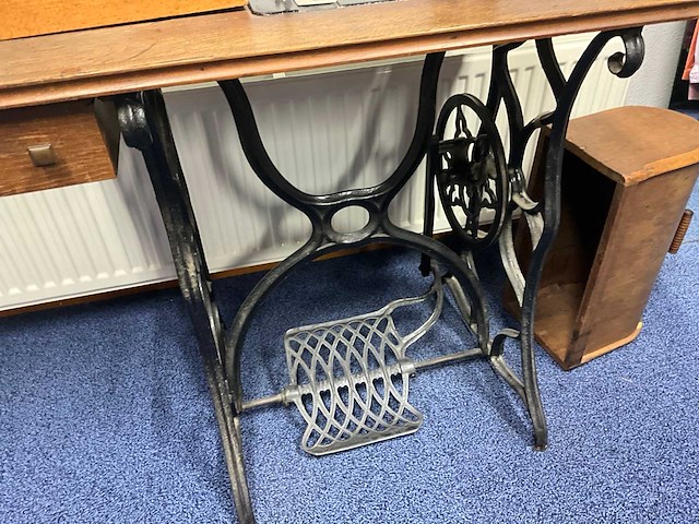 Singer nostalgische naaimachine - afbeelding 8 van  9