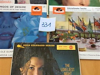 Single lot divers - afbeelding 1 van  2