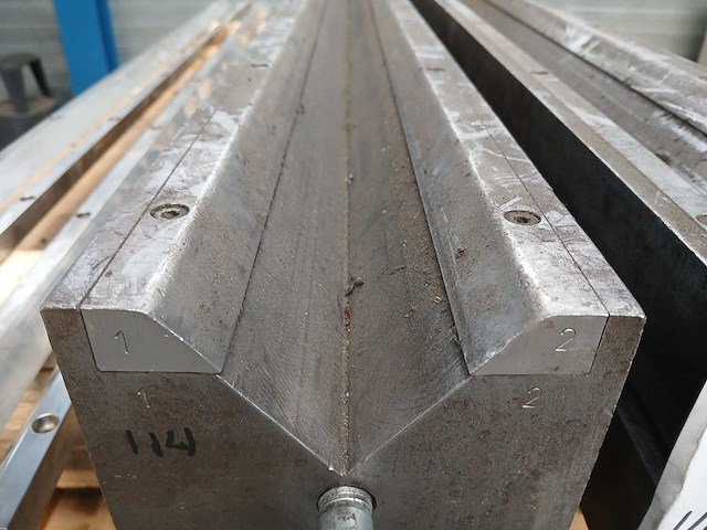 Single v - 90 - onder gereedschap - afbeelding 2 van  6