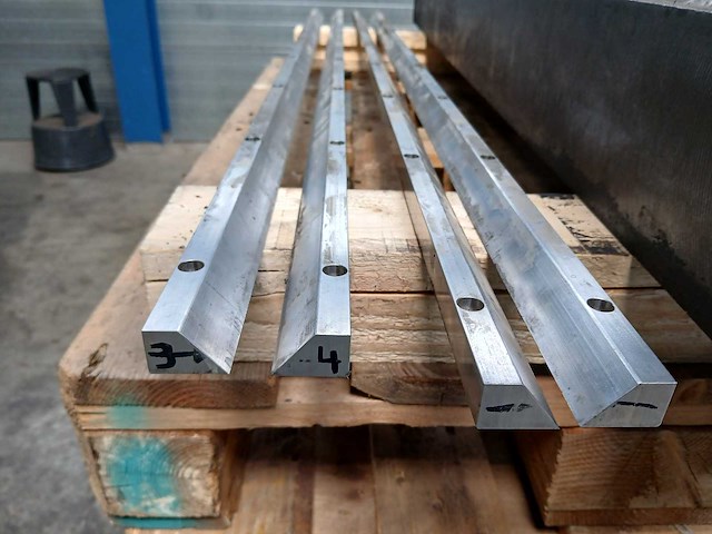 Single v - 90 - onder gereedschap - afbeelding 5 van  6