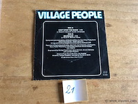 Single village people - afbeelding 2 van  2