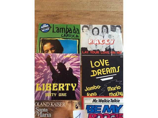 Singles lot - afbeelding 2 van  3