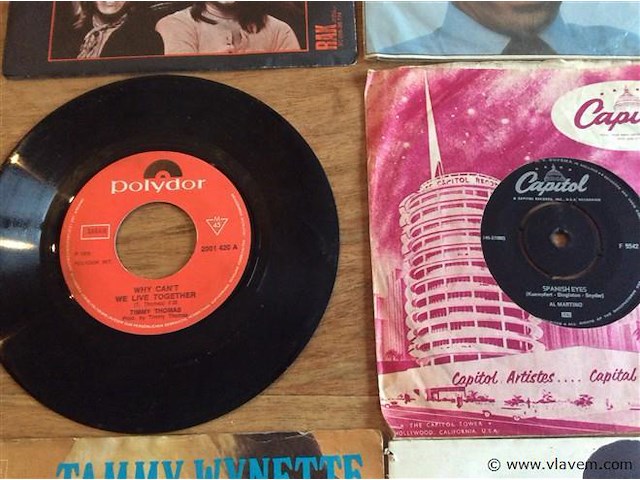 Singles lot - afbeelding 2 van  3