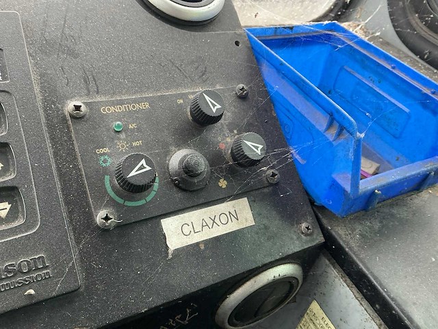 Sinotruck zz5371vdmc32100 industriële trekker (74024-2) - afbeelding 11 van  22