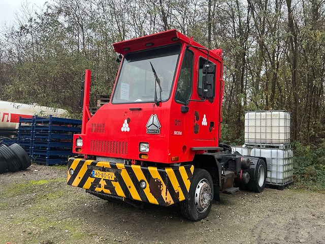 Sinotruck zz5371vdmc32100 industriële trekker (74024-2) - afbeelding 1 van  22