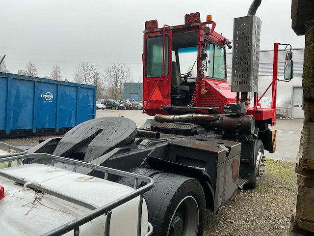 Sinotruck zz5371vdmc32100 industriële trekker (74024-2) - afbeelding 17 van  22