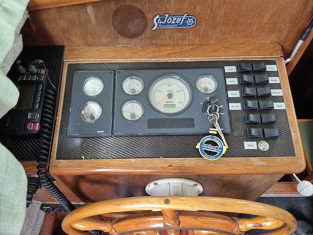 Sint jozef - linssen - motorjacht - afbeelding 16 van  24