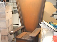 Sinterklaasstoel grootformaat. hoogte ca. 225 cm - afbeelding 2 van  2