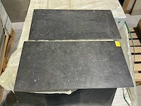 Sintest poseidon 300x600 black vloertegel 51m² - afbeelding 1 van  9