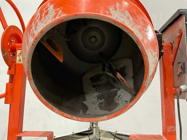 Sirl - 2022 - pro145td - betonmolen - afbeelding 5 van  8