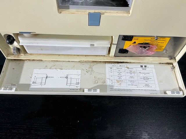 Sirona - cerec 3 - freesmachine - afbeelding 11 van  12
