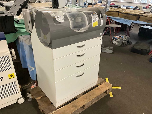 Sirona kappler cerec mc xl dentale freesmachine - afbeelding 1 van  9