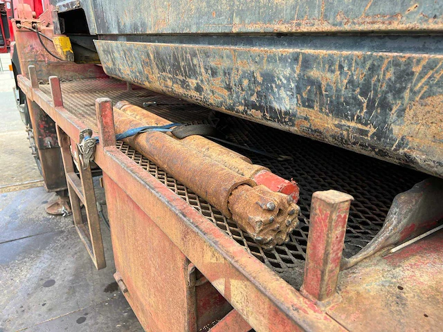 Sisu 12e480 6x6 waterputboormachine atlas copco xrv410 - afbeelding 8 van  19