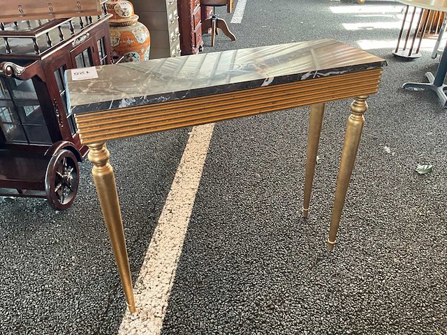 Site table - afbeelding 1 van  3