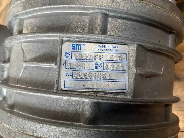 Siti mi 70 p haakse wormwielreductor - afbeelding 4 van  4