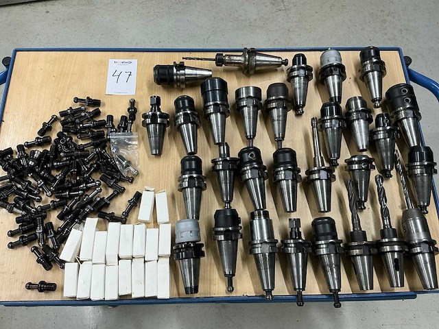 Sk-40 gereedschaphouder (29x) met aantrekbout - afbeelding 1 van  3