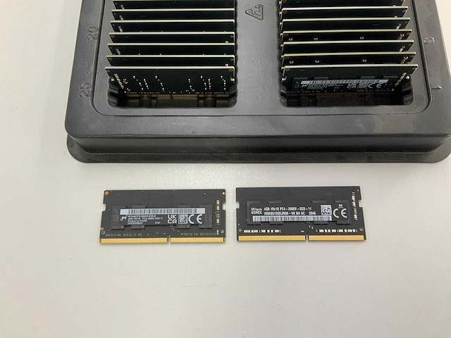 Sk hynix 4gb 1rx16 pc4 ram sticks (50x) - afbeelding 4 van  4