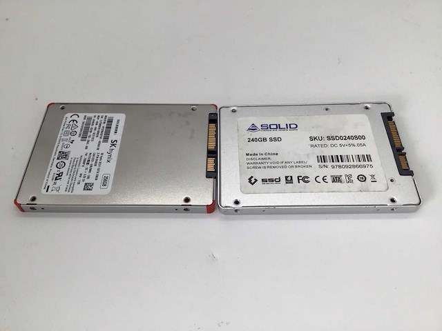 Sk hynix solid 240gb + 256gb sata ssd interne hardeschijf (2x) - afbeelding 5 van  5