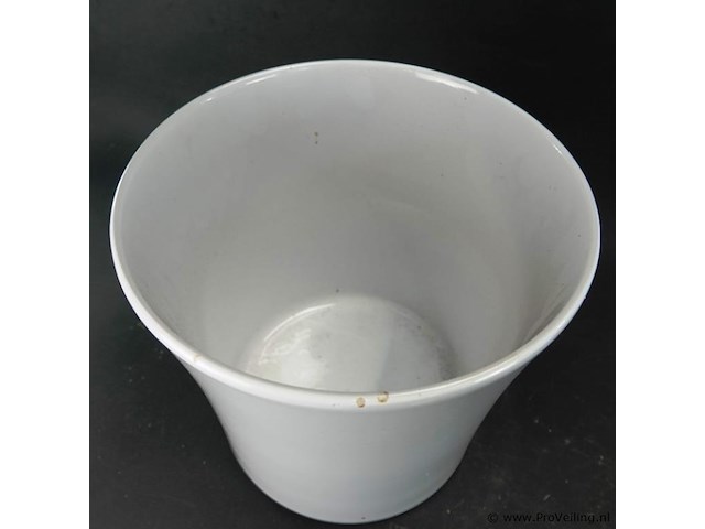 Sk witte keramische bloempot, model 2110 - afbeelding 4 van  5