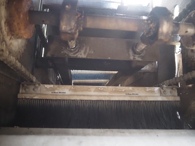 Skals brushing machine - afbeelding 18 van  18