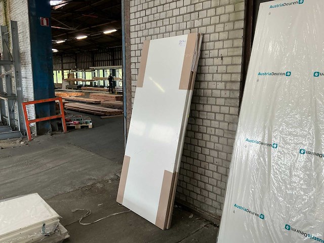 Skantrae - opdekdeur links 880x2115 mm (2x) - afbeelding 1 van  5