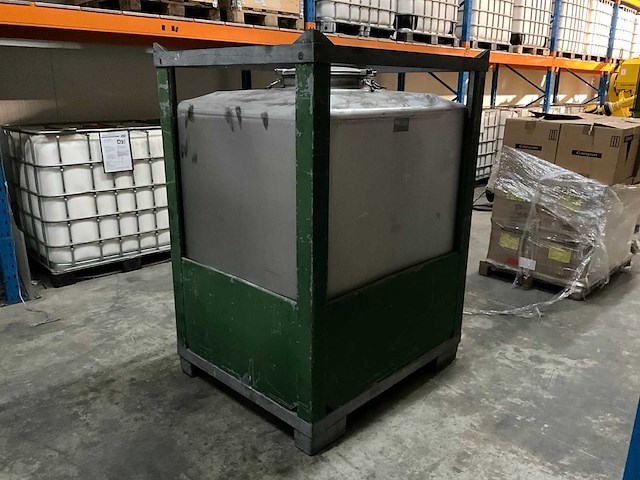 Ske roestvrijstalen opslagtank met gegalvaniseerd frame - afbeelding 2 van  7