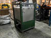 Ske roestvrijstalen opslagtank met gegalvaniseerd frame - afbeelding 4 van  7