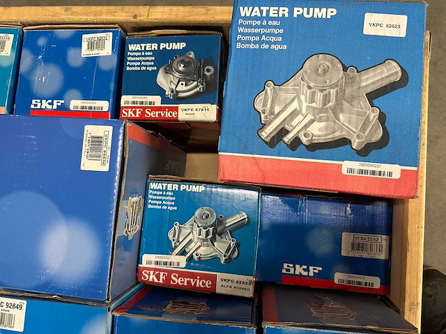 Skf - partij auto-onderdelen, lagers, waterpompen, wielnaafsets & distributiesets - afbeelding 9 van  11