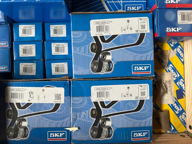 Skf - partij auto-onderdelen (o.a. distributiesets en spanrollen) - afbeelding 6 van  10