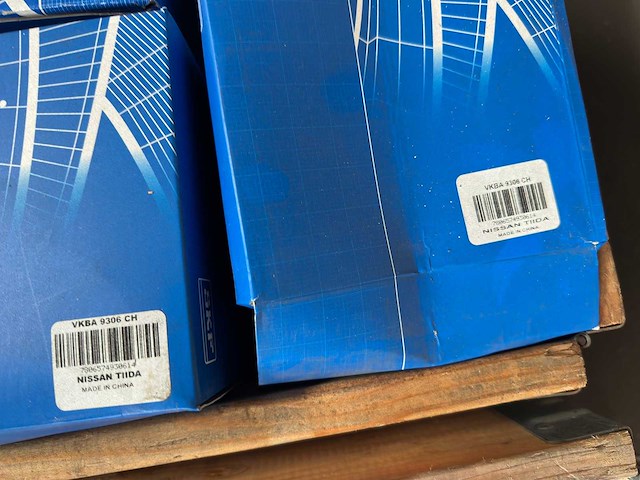 Skf - partij auto-onderdelen (o.a. koppelingssets en aandrijfcomponenten) - afbeelding 2 van  2
