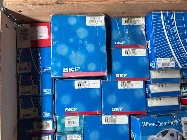 Skf - partij auto-onderdelen - afbeelding 2 van  13