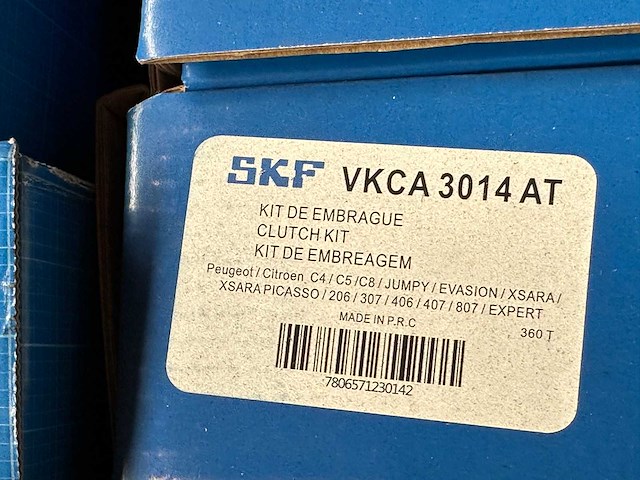 Skf - partij automotive onderdelen: koppelingssets, distributiesets en wiellager-/naafsets - afbeelding 9 van  10