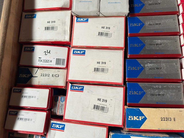 Skf - partij diverse lagers & afdichtingsmaterialen 166kg - afbeelding 4 van  12