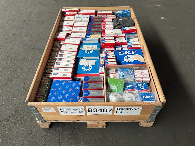 Skf - partij diverse lagers & afdichtingsmaterialen 166kg - afbeelding 1 van  12