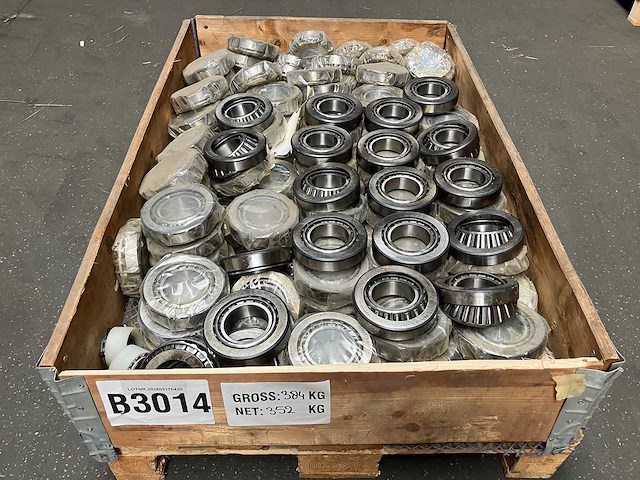 Skf - partij kegelrollagers 352kg - afbeelding 1 van  5